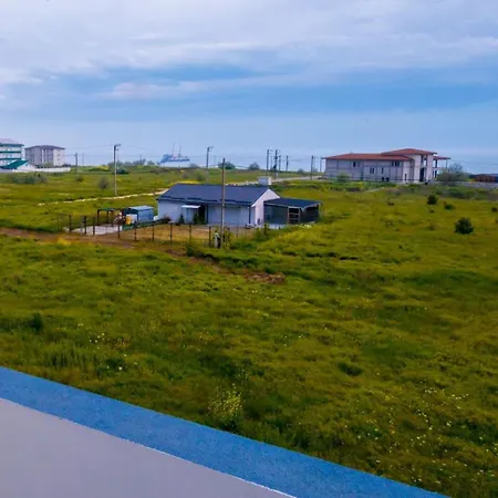 Апартаменты Nibiru Sea View *